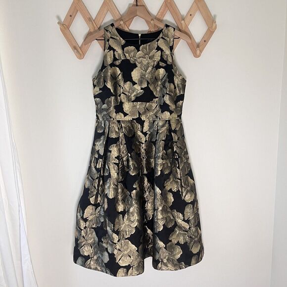 Ann Taylor Factory Sz 10 Black Gold Foil Floral Sleeveless Dress Fit & Flare - Picture 2 of 8